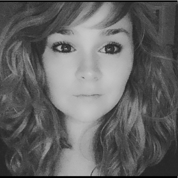 Meet your Posher, Keri - Picture 1 of 1